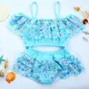 Novo Estilo Conjunto de Biquíni Duas Peças Infantil para Meninas com Estampa Floral Pequena, Babados Grandes e Elástico de Secagem Rápida