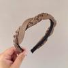 Diadema de satén con diseño de temperamento retro francés, banda para el cabello con ala ancha, cruzada, de alta altura y presión que combina con todo.