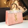 Bolsa Grande 2026 Nova Moda Padrão Crocodilo Elegante Versátil Design de Nicho Bolsa de Mão para o Dia a Dia com um Toque de Luxo e Estilo
