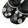 Charms Crocs Flores para Zapatos DIY Hebillas para Zapatos Flores Frescas Pequeñas Margaritas Flores de Rosa Galvanizadas Flores Decorativas para Zapatos Hebillas para Zapatos