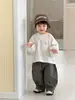 Novidades Outono 2026 para Crianças Roupas de Outono para Bebês Estilo Coreano Roupas Infantis Conjunto de Camiseta de Manga Longa e Calça Casual para Meninos