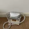 Bolsas de tecido transfronteiriças femininas 2026 novo estilo moderno da moda bolsa crossbody de grande capacidade superfície macia elegante versátil bolsa de ombro único
