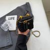 Bolsas de Lã com Design de Nicho Outono e Inverno 2026 Novas Bolsas Femininas Tendência Versátil Bolsa Transversal com Corrente Mini Bolsa Quadrada