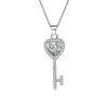 Collar con Colgante de Llave de Moda Serie Candado de Amor, Mismo Estilo que en Xiaohongshu, Cadena con Colgante de Llave de Corazón de Diamante Blanco de Moda