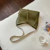 Bolsa de Palha Tecida Design de Nicho Feminina 2026 Nova Moda Grande Capacidade Bolsa de Ombro Único Versátil para o Dia a Dia Bolsa Transversal