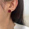 Exquisitos y Pequeños Pendientes Geométricos Simples de Esmalte Rojo Tendencia de Moda Sentido Avanzado Pendientes Dulces Frescos Explosiones