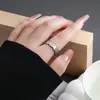Anéis Irregulares com Moda Geométrica e um Toque de Luxo, Designs de Nicho com uma Grande Variedade de Estilos, Adequados para Melhores Amigos e Casais, Simples e Versáteis