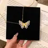 Colar Borboleta Star Butterfly DreamVintage Escovado com Diamantes Inteiros, com um Toque Retrô Nobre e Elegante, Corrente Versátil para Suéter