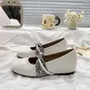 Verão 2026 Nova Moda Super Bonitos Confortáveis Sapatos Pequenos de Couro Franceses Aumentadores de Altura Bordados Estilo Ballet Sapatos Mary Jane Femininos