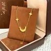 Tienda de Oro Mismo Estilo Collar de Borla Estrella y Luna Chapado en Oro para Mujer, Cadena para Clavícula de Diseño de Nicho Versátil a la Moda Regalo de Cumpleaños
