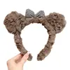 Pinza para el pelo linda y sofisticada para lavarse la cara, estilo nuevo de moda 2026, diadema de maquillaje, diadema de felpa de dibujos animados para otoño/invierno para un look de corona alta