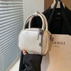Bolsa Quadrada Pequena de Prata de Alta Qualidade para Mulheres Verão 2026 Novo Estilo Bolsa de Mão Simples e Fashion Bolsa de Ombro Casual Bolsa Transversal