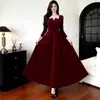 Vestido de Noiva/Noivado Novo Estilo 2026 com Decote Quadrado, Veludo, Tamanho Petite, Vestido de Festa Longo de Manga Longa Cor Vinho