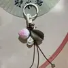 Pingente de Morango de Cerâmica Jingdezhen, Chaveiro Estilo Ins, Uso Duplo para Bolsas, Item Popular de Feira Noturna, Fornecimento Direto do Fabricante