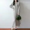 Vestido de Punto Nuevo Otoño/Invierno 2026 Lana Pura Cuello Redondo Manga Larga para Mujer Color Sólido Vestido Largo con Flecos