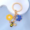Llavero pequeño de margarita y abeja fresca corazón de niña metal aceite llavero creativo adornos para colgar en bolso regalo para novias
