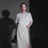 Estilo Minimalista, Sensación Perezosa y Relajada, Cárdigan de Punto Delgado de Manga Corta que Cubre la Figura, Estilo Old Money, Mangas Murciélago, Tejido de Tencel, Modelo Nuevo