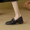 Mocasines Camelia Estilo Retro Wasteland para Mujer Primavera 2026 Nuevos Zapatos Slip-On de Cuero Negro Estilo Británico