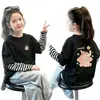 Camiseta de manga larga para niña 2026 primavera y otoño, top elegante para niñas pequeñas, aspecto de dos piezas, camiseta base de algodón puro para niños