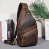 Bolso cruzado para hombre Difan de cuero Crazy Horse Piel genuina Gran capacidad Bolso de pecho Retro europeo y americano Piel de vaca de capa superior Bolso de hombro duradero para hombre