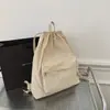 Mochila leve e fresca estilo coreano para o verão, nova 2025, cor sólida, plissada, para o trabalho, feminina
