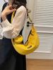 Venta al por mayor, pequeño bolso de mujer estilo coreano estilo ins, nuevo bolso bandolera pequeño color caramelo combinable con todo.