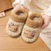 Pantuflas de algodón para niños de EVA para niñas, gato KT de dibujos animados, cálidas y afelpadas, antideslizantes, de suela gruesa, estilo padre-hijo, pantuflas de algodón para el hogar para invierno
