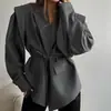Nuevo blazer de moda cruzado para otoño e invierno de Amazon, estilo europeo y americano, entallado a la cintura, adelgazante, con cordones, holgado, versátil, de cuello en V para mujer