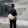 Nova bolsa de ombro feminina 2023 bolsa de lona simples e fashion bolsa mensageiro de lona para estudante entrega em peça única