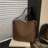 Bolso Retro de Gran Capacidad para Mujer 2025 Primavera Nuevo Moda Trendy Bolso de Cubo Nicho Bolso de Axila Bolso Bandolera