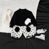 Suéter para bebé con tema de otoño e invierno, ropa infantil estilo coreano, guantes de punto 3D con bolsillos, top suave y cómodo