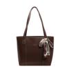 Bolso de hombro de gran capacidad para uso diario con texto, primavera de 2025, nuevo bolso de mano moderno con costuras a la moda.