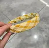 Faixa de Cabelo Amarela Doce Cor Lisa Feminina Coreana Alto Padrão Sensação Faixa de Cabelo Acessórios de Cabelo Topo Alto Caveira Celebridade da Internet Presilha de Cabelo Faixa de Cabelo Feminina Versão Coreana
