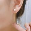 Pendientes de plata con diseño único y sencillo con forma de perla cuadrada y temperamento japonés y coreano para mujer, nueva moda a la moda que combina con todo.
