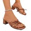 2026 Nueva Moda Chanclas de Mujer Trenzadas Cruzadas de Tacón Bajo y Alto, Talla Grande, Punta Cuadrada, Elegantes