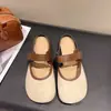 Novos Sapatos Slip-On Retrô Estilo Francês para Mulheres, Verão 2025, Bico Fechado, Leves, Estilo Simples