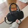 Bolso de Nicho Tipo Baguette Bolso de Bolos Bolso de Mano para Mujer Primavera 2026 Nuevo Estilo Simple Bandolera Cruzada Bolso Boston