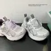Nuevos Zapatos Deportivos de Cuero para Niñas Otoño/Invierno 2026 Estilo Estudiante para Exteriores con Cordones Zapatos de Papá Niños Medianos a Grandes