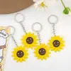 Llavero de Girasol Llavero Sonriente Joyería Accesorios Lindos para Bolsos Venta al por Mayor Colgante de Girasol Puesto Transfronterizo