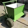 Máquina de Preenchimento de Areia para Grama Sintética Máquina de Manutenção de Gramado Máquina de Preenchimento de Areia Máquina de Preenchimento de Areia Personalizada para Grama Sintética
