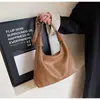 Bolso Grande de Moda para Viajar Mujeres 2024 Nuevo Diseño Vintage de Nicho Bolso Tote de Alta Gama para Hombro