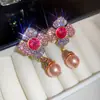 Brincos de Prata Vintage com Flores Cravejadas de Diamantes e Pérolas, Estilo Meio do Século, Brincos Exquisitos e Únicos, Joias de Orelha de Nicho Levemente Luxuosas e de Alta Qualidade