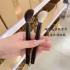 Pincel Chanfrado para Iluminador, Blush, Contorno e Fixação com Cerdas de Pelo Animal Cangzhou Pincel de Maquiagem Macio Pincel de Maquiagem High-End