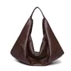 Popular bolso de axila europeo y americano para mujer, bolso de hombro transfronterizo más vendido, bolso de moda tipo bola de masa texturizado retro de gran capacidad