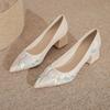 Zapatos de Boda Bordados Chinoiserie para Mujer 2025 Nuevos Zapatos Nupciales Chinoiserie Ropa Xiuhe Zapatos de Boda de Satén Flats de Punta