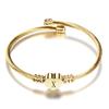 Pulsera de Acero Inoxidable de 26 Letras Personalidad Simple Pulsera de Corazón de Acero de Titanio Abierta Versátil para Mujer Pulsera de Corazón