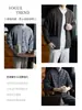 Jaqueta suéter de tricô masculina estilo americano, listrada, slim fit, de abotoamento simples, gola bomber, versátil, confortável, para outono e inverno