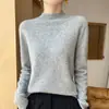 Suéter de lana cálido de punto con cuello semialto, modelo nuevo sin costuras, versátil para otoño e invierno, capa base de moda para mujer