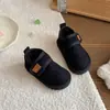 Botas de Nieve para Niños 2026 Estilo Nuevo Niños Antideslizantes Suela Suave Botas Cortas Con Terciopelo Engrosado Cálidas Botas de Algodón Niñas Pequeñas Zapatos de Algodón