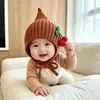 Gorros unisex de estilo coreano para niños para otoño e invierno, cálidos, dulces y adorables gorros de punto con orejeras de patrón de cereza, gorros de elfo para bebé súper lindos